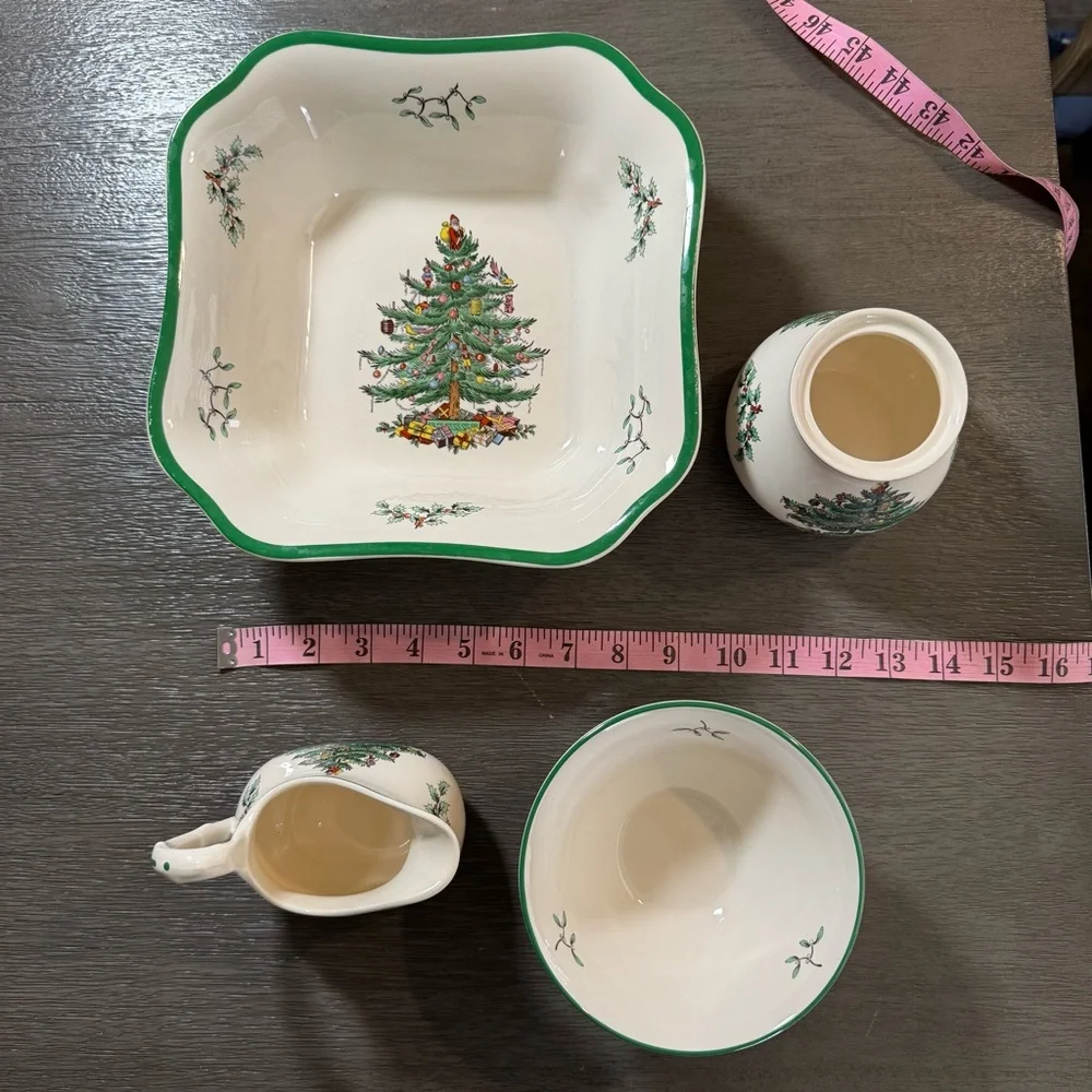 Spode Christmas Dish Set Bowls Plates Creamer Tree Style